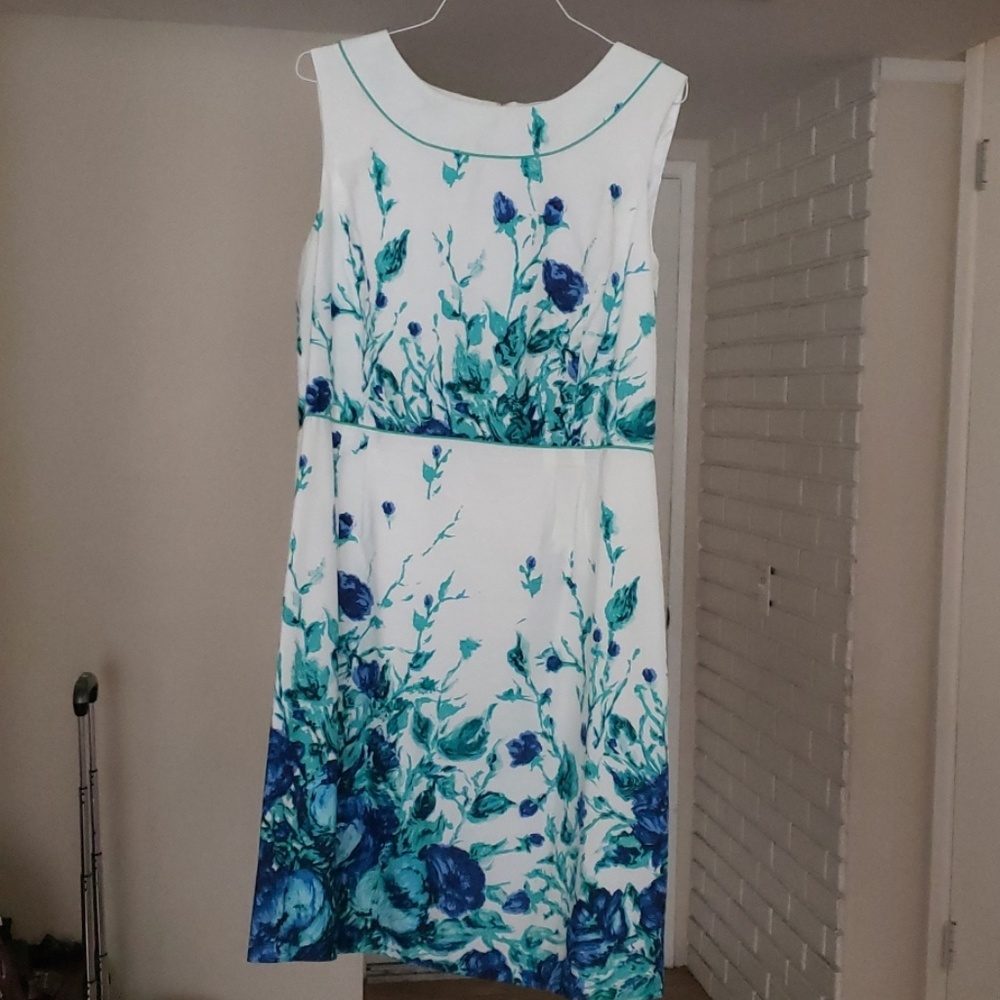 Beautiful Summer Dress 100٪ Cotton Shell